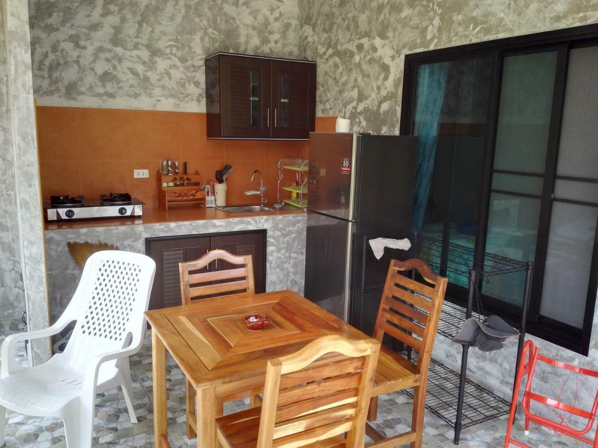 Nananuira Apartment And Room Khao Lak Exterior foto